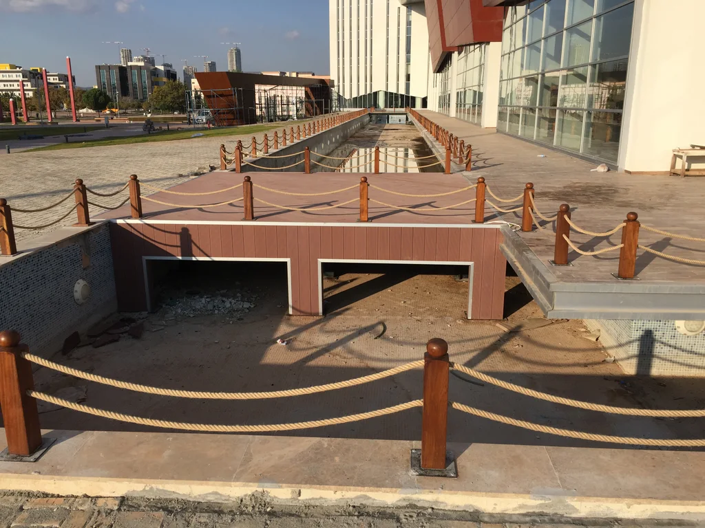 GAZİANTEP ÜNİVERSİTESİ MAVERA KONGRE MERKEZİ VE ÇEVRE DÜZENLEMESİ YAPIM İŞİ – 18